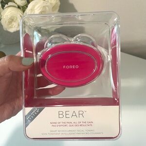 FOREO Fuchsia Microcurrent Facial Device